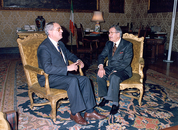 Il Vicepresidente della Camera Aldo Aniasi incontra il Sindaco di Legnano Alberto Turturiello, 1992